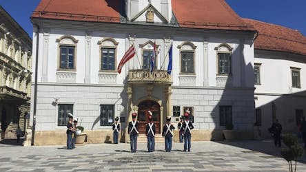 Excursão privada ao norte da Croácia, cidade barroca de Varazdin e Castelo Trakoscan de Zagreb
